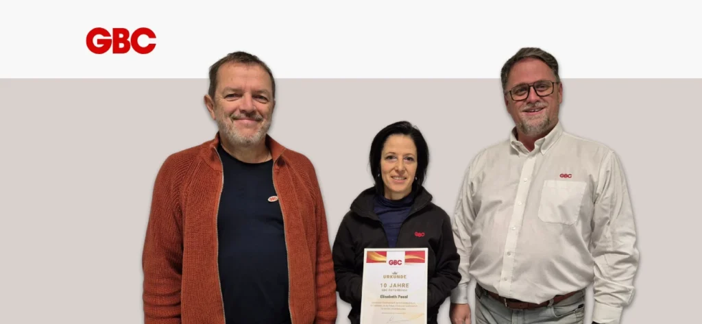 10 Jahre Power & Leidenschaft: Elisabeth Pessl feiert Dienstjubiläum bei GBC Österreich